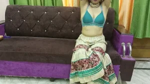 Beautiful Bhabhi hidden sex caught by teen boy! Hot webseries sex